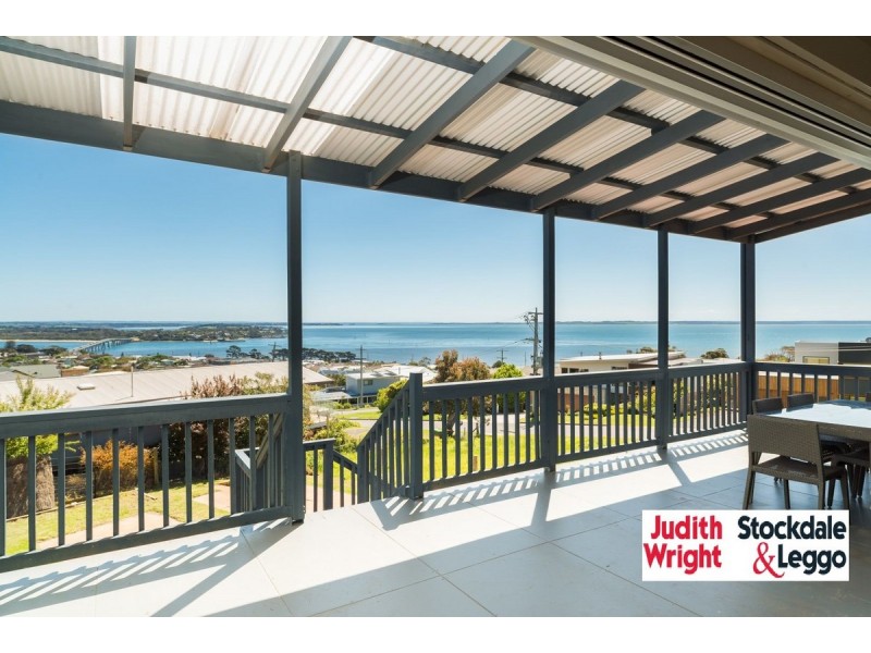 11 The Mount, San Remo VIC 3925