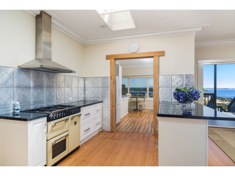 11 The Mount, San Remo VIC 3925