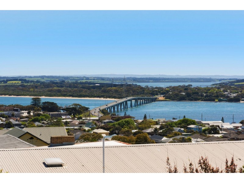 11 The Mount, San Remo VIC 3925