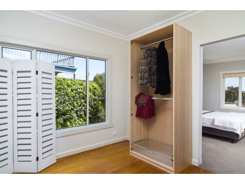 11 The Mount, San Remo VIC 3925