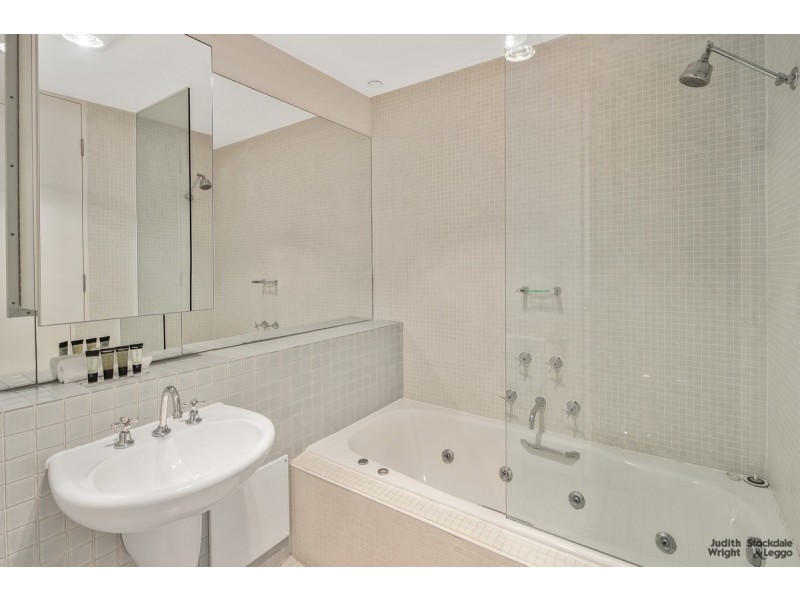 21/9-11 Bass Avenue, Cowes VIC 3922