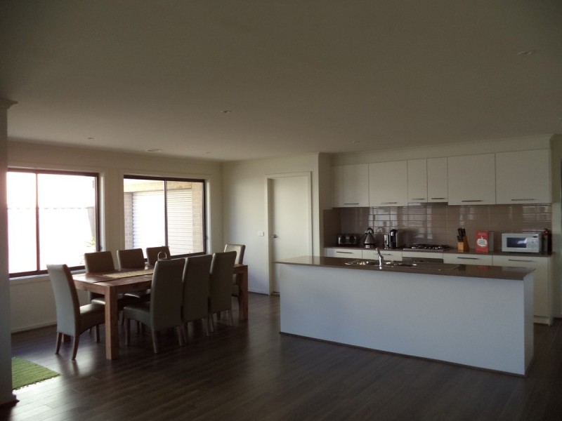 3 Possum Place, Cowes VIC 3922