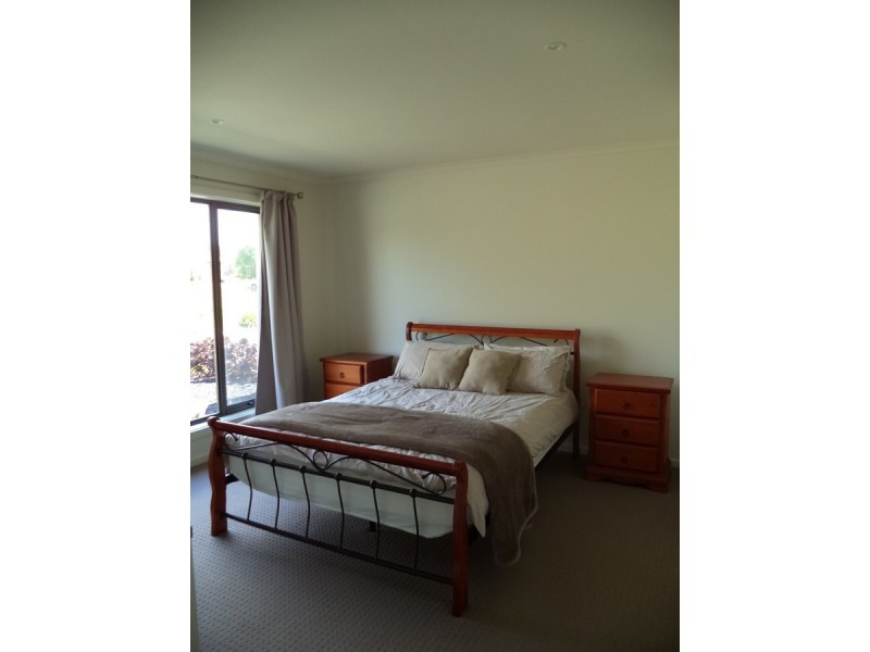 3 Possum Place, Cowes VIC 3922