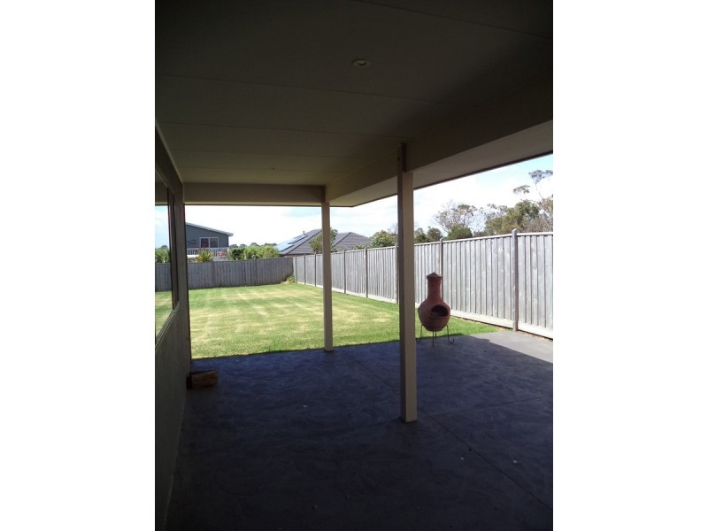 3 Possum Place, Cowes VIC 3922