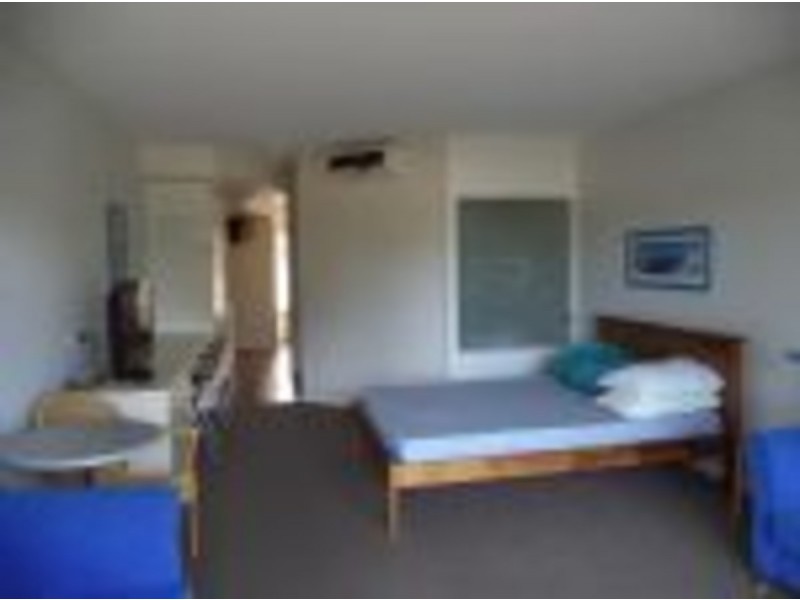 1/116 The Esplanade (The Waves), Cowes VIC 3922