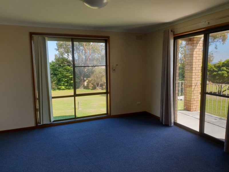 38-40 Genista Street, San Remo VIC 3925