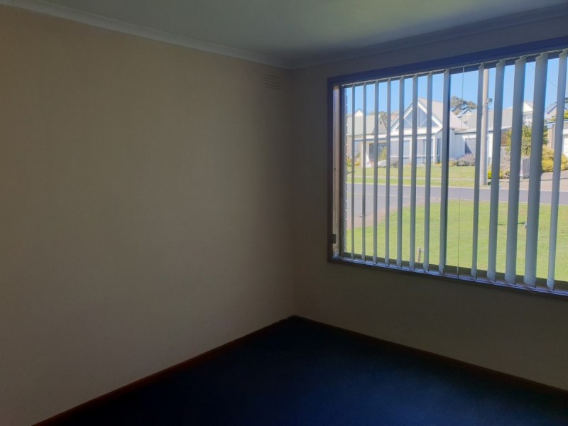 38-40 Genista Street, San Remo VIC 3925