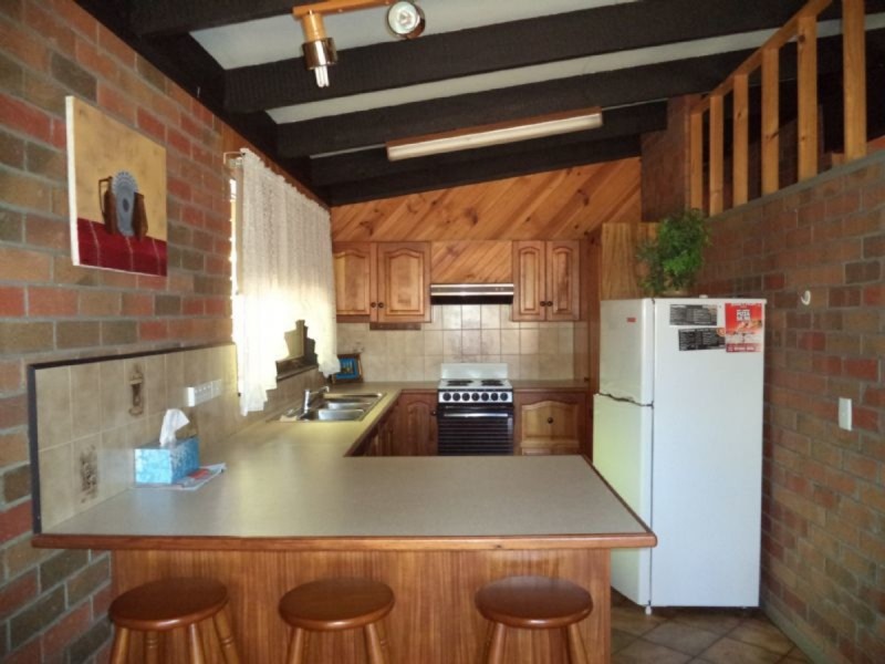 11 Endeavour Court, Cowes VIC 3922