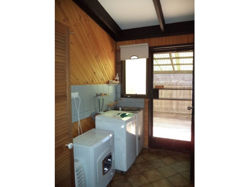 11 Endeavour Court, Cowes VIC 3922