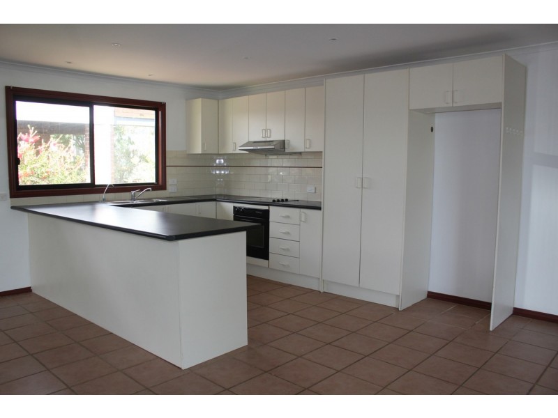 10 Scenic Drive, Cowes VIC 3922