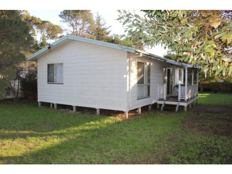 26 Churchill Drive, Cowes VIC 3922