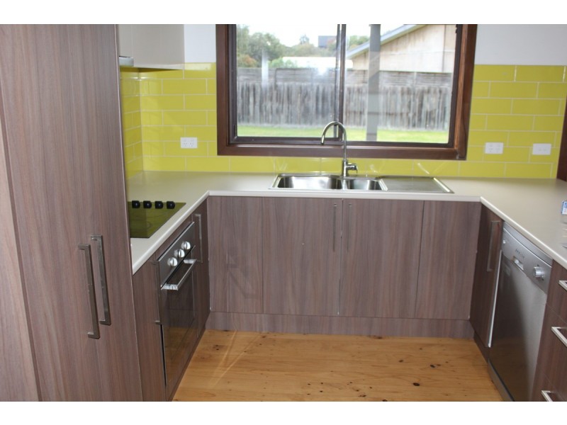 16 Second Avenue, Cape Woolamai VIC 3925