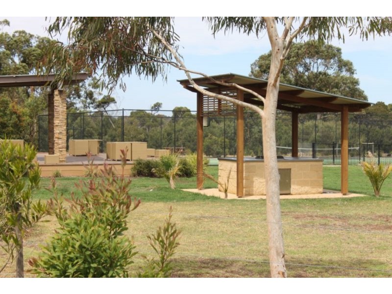 Villa 297/2128 Phillip Island Road, Cowes VIC 3922