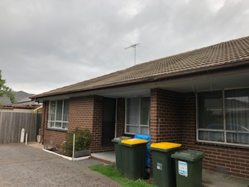 4/16 BUCHANAN Street, St Albans VIC 3021