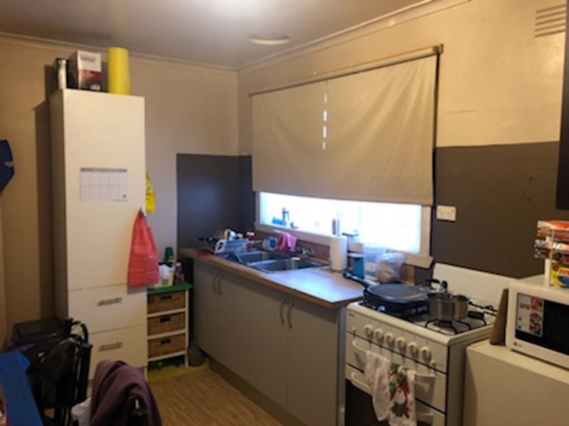 4/16 BUCHANAN Street, St Albans VIC 3021