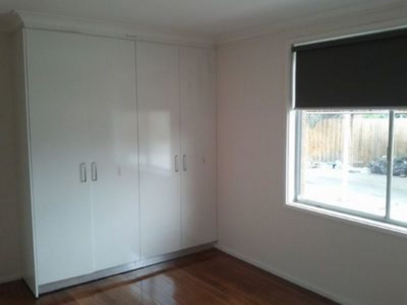 2/97 Conrad Street, St Albans VIC 3021