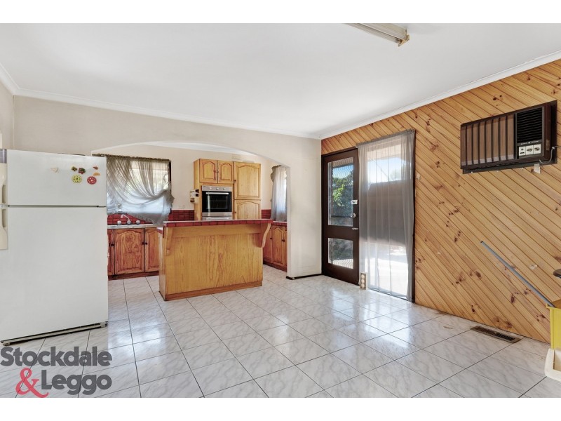 143 St Albans Road, St Albans VIC 3021