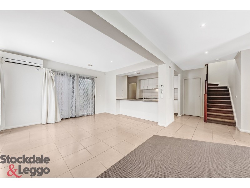 1/18 Bent Street, St Albans VIC 3021