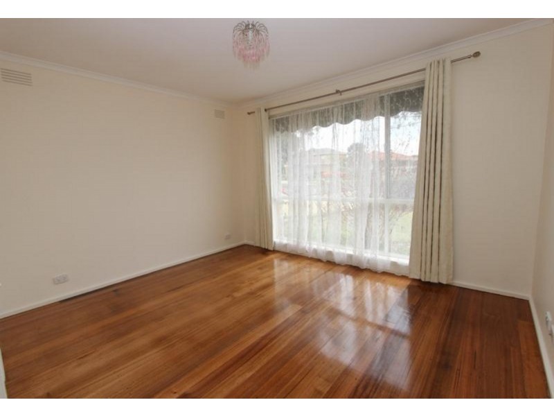 7 Cory Court, Kings Park VIC 3021