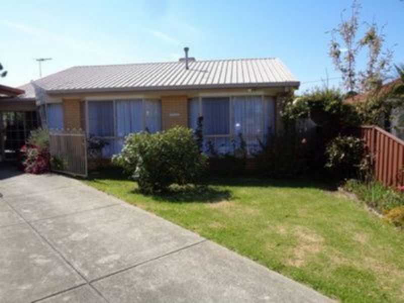 2/26 Graceburn Grove, St Albans VIC 3021