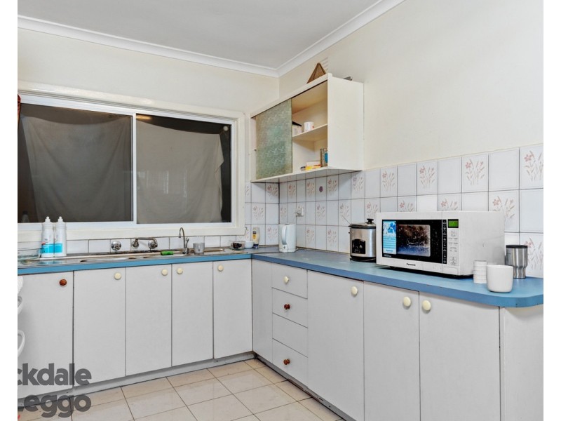 33 Butler Street, St Albans VIC 3021