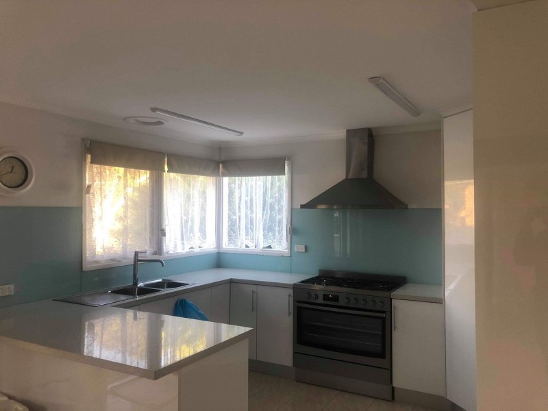 6 Meadowbank Court, Kings Park VIC 3021