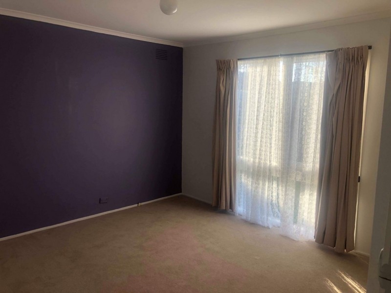 6 Meadowbank Court, Kings Park VIC 3021