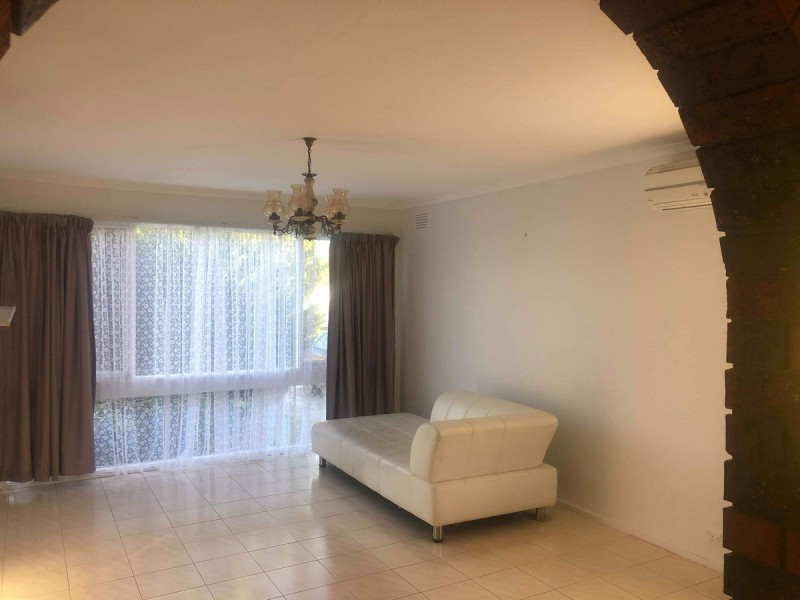 6 Meadowbank Court, Kings Park VIC 3021