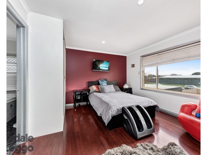 2/5 Ruth Street, St Albans VIC 3021