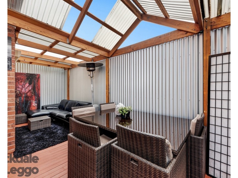 2/5 Ruth Street, St Albans VIC 3021