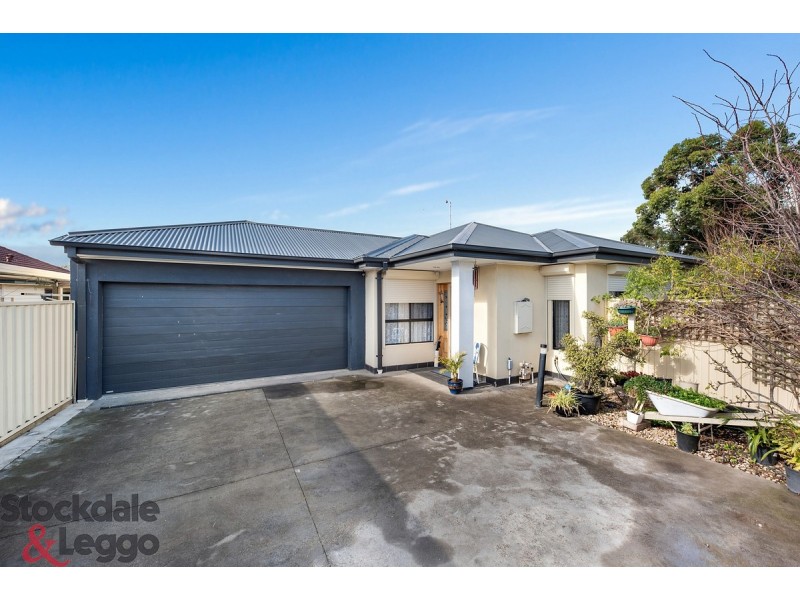 2/99 George Street, St Albans VIC 3021