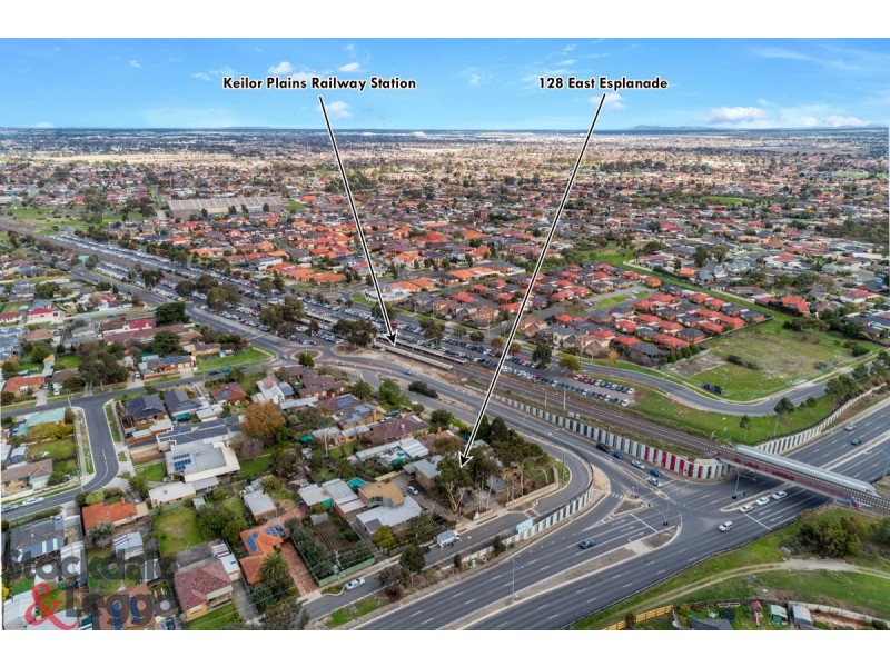 8/128 East Esplanade, St Albans VIC 3021