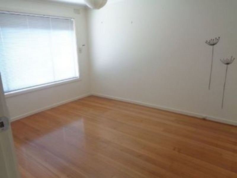 3/13 Adelaide Street, St Albans VIC 3021