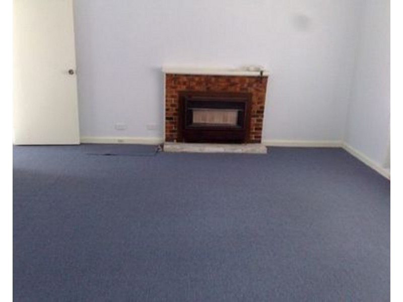 11 IVANHOE Avenue, St Albans VIC 3021