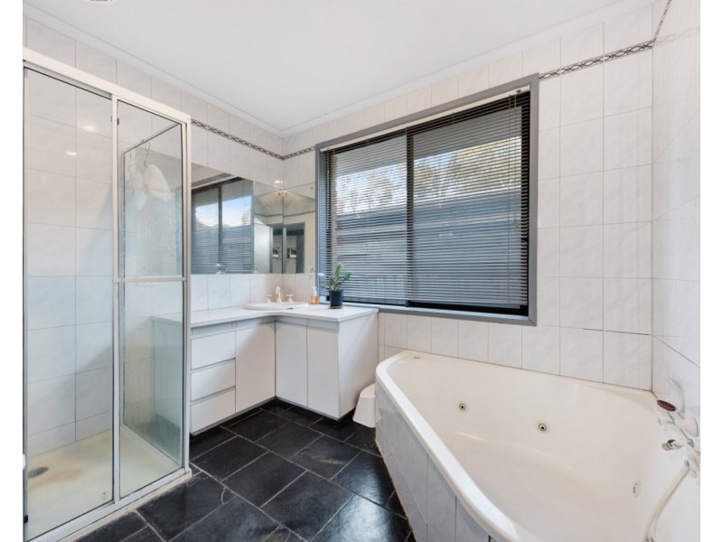 55 Angourie Crescent, Taylors Lakes VIC 3038