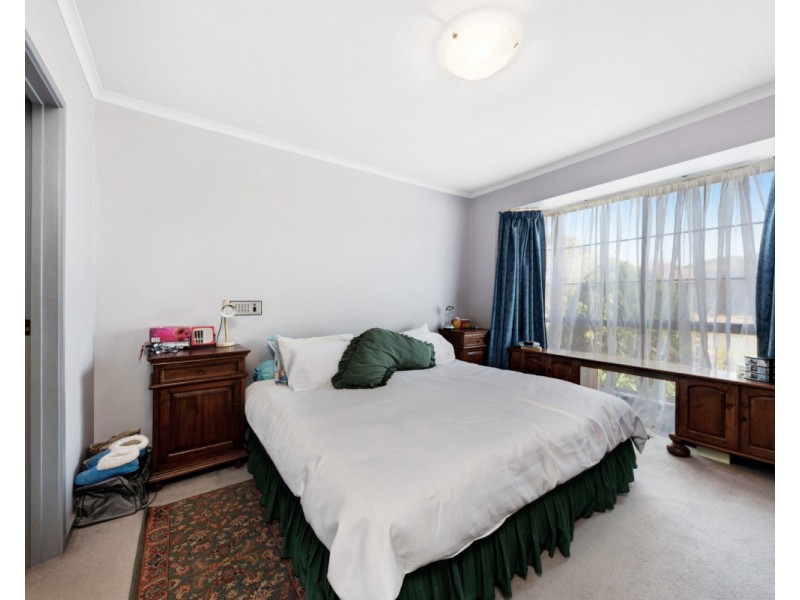 55 Angourie Crescent, Taylors Lakes VIC 3038