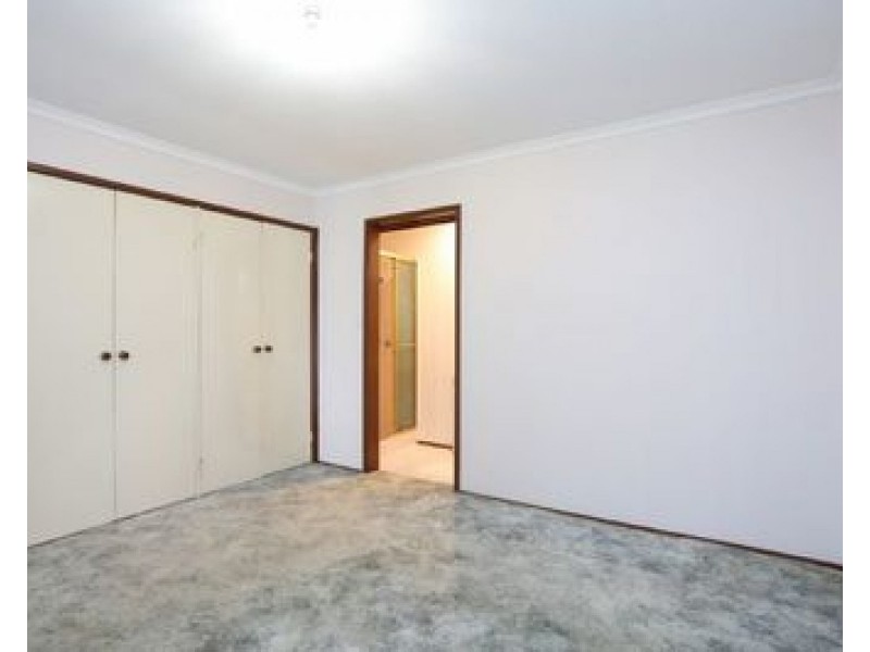 61 Denton Avenue, St Albans VIC 3021