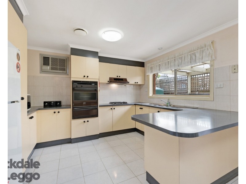 6/2 Douglas Avenue, St Albans VIC 3021