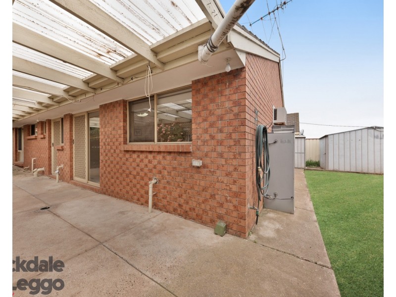 6/2 Douglas Avenue, St Albans VIC 3021
