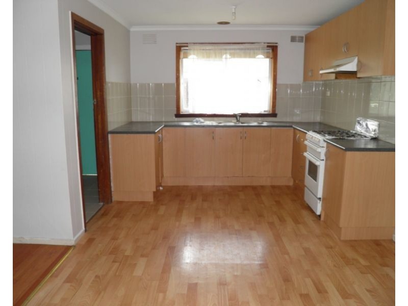 62A BIGGS Street, St Albans VIC 3021