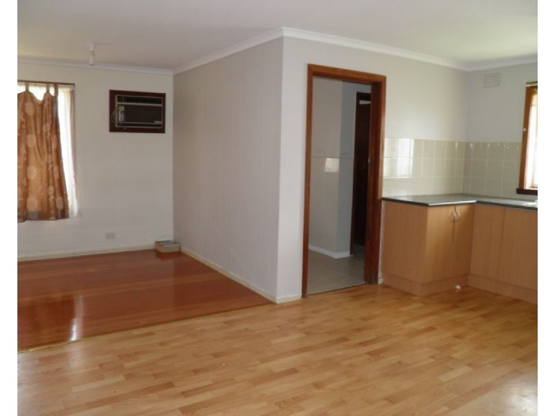 62A BIGGS Street, St Albans VIC 3021