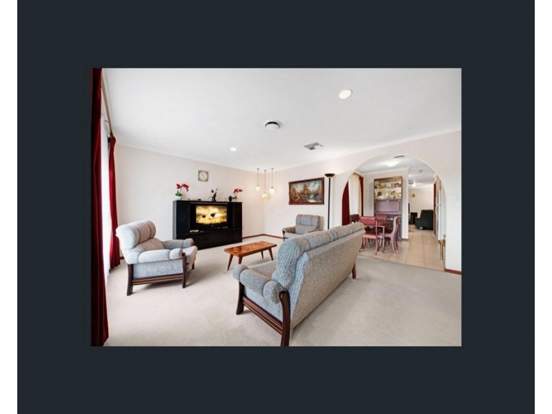 1 Swindon Crescent, Keilor Downs VIC 3038