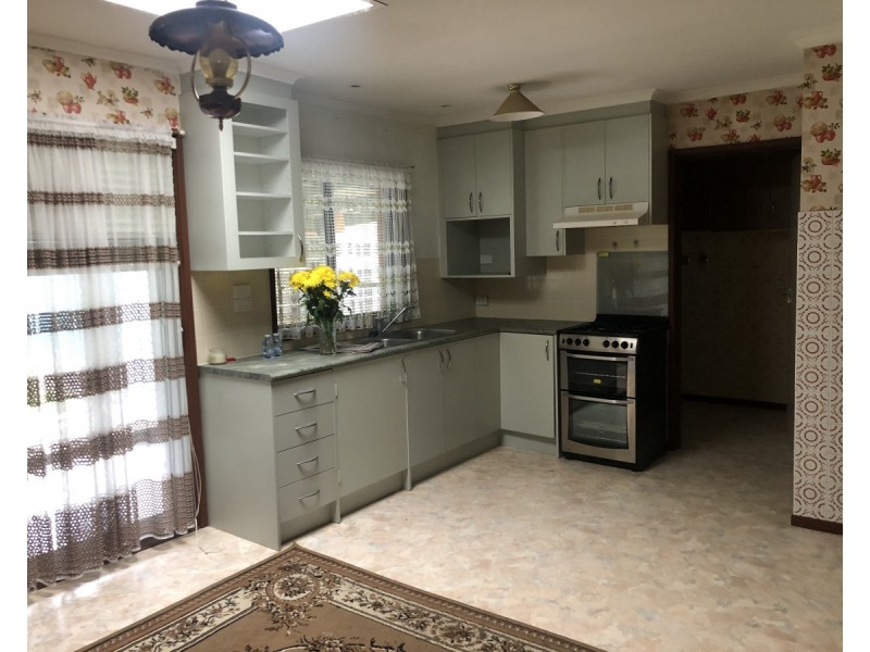 60 Harmon Avenue, St Albans VIC 3021