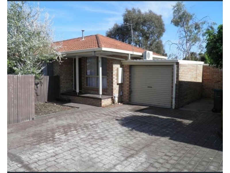 5/2 Percy Street, St Albans VIC 3021