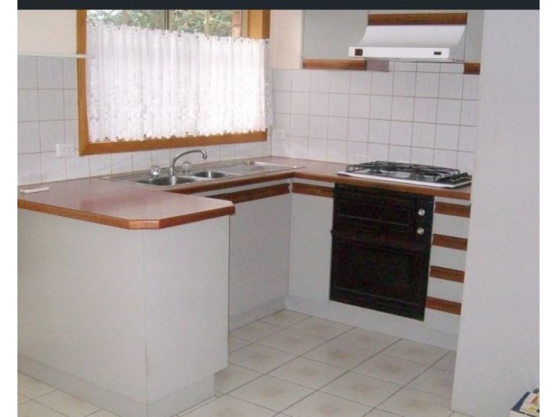 5/2 Percy Street, St Albans VIC 3021