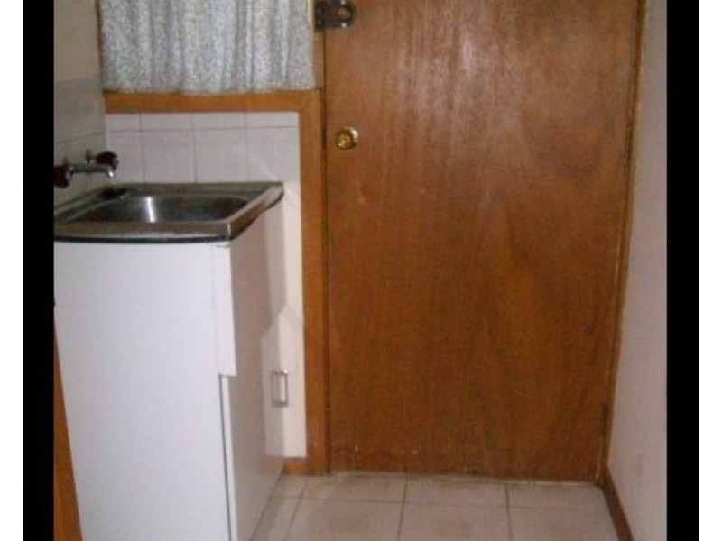 5/2 Percy Street, St Albans VIC 3021