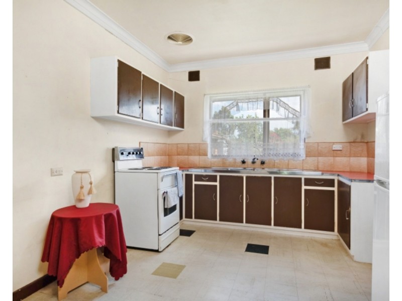 83 Leonard Avenue, St Albans VIC 3021