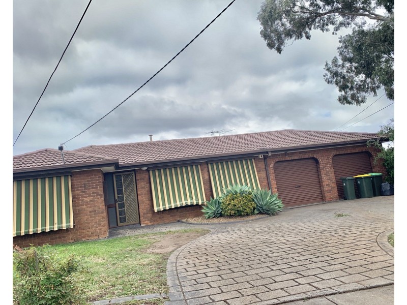 15 Allandale Road, Kings Park VIC 3021