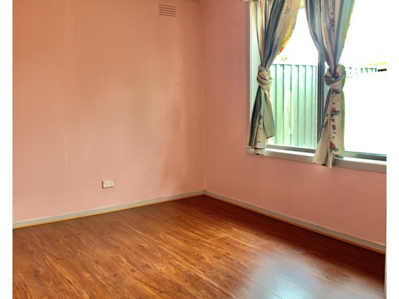 15 Allandale Road, Kings Park VIC 3021