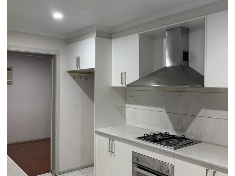 15 Allandale Road, Kings Park VIC 3021